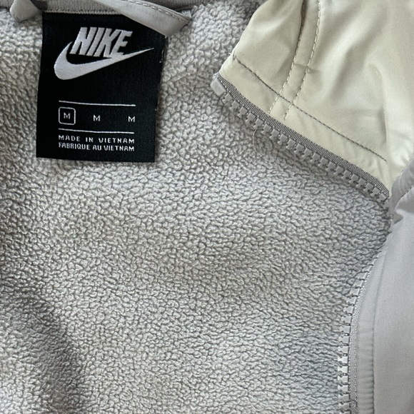 Nike zip up hoodie, size M - Picture 3 of 6